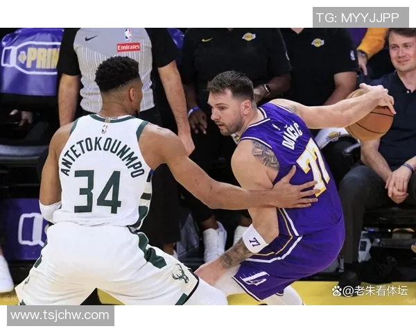 字母伤退雄鹿爆冷东区第1!老里驳斥谣言请求买卖 湖媒列9换1愿出里皇